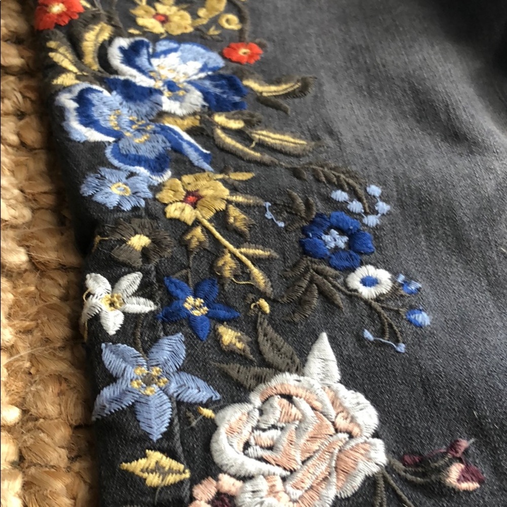 William Rast Jeans - Picture 6 of 8